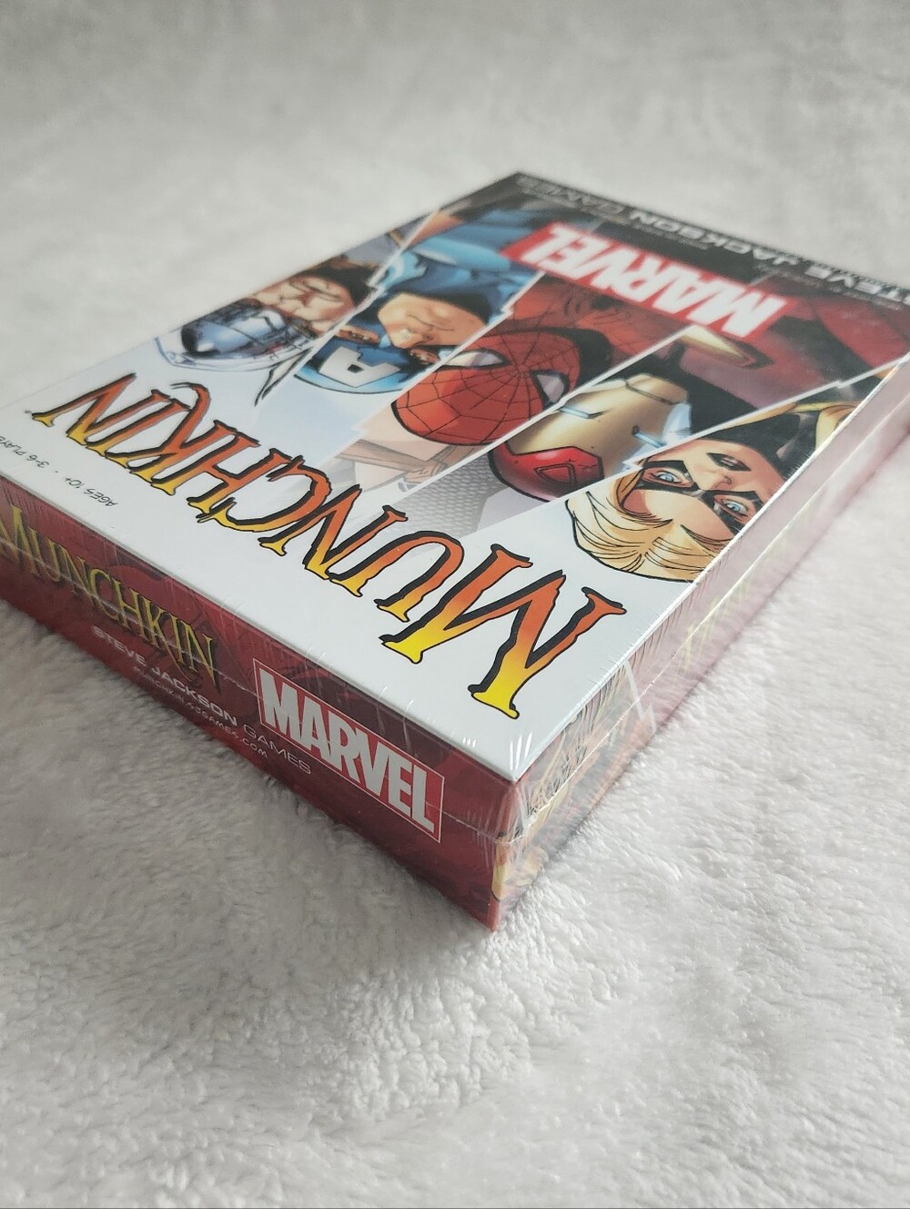 NEW SEALED Munchkin Marvel Card Game Steve Jackson Games USAopoly 2016 - Picture 5 of 9